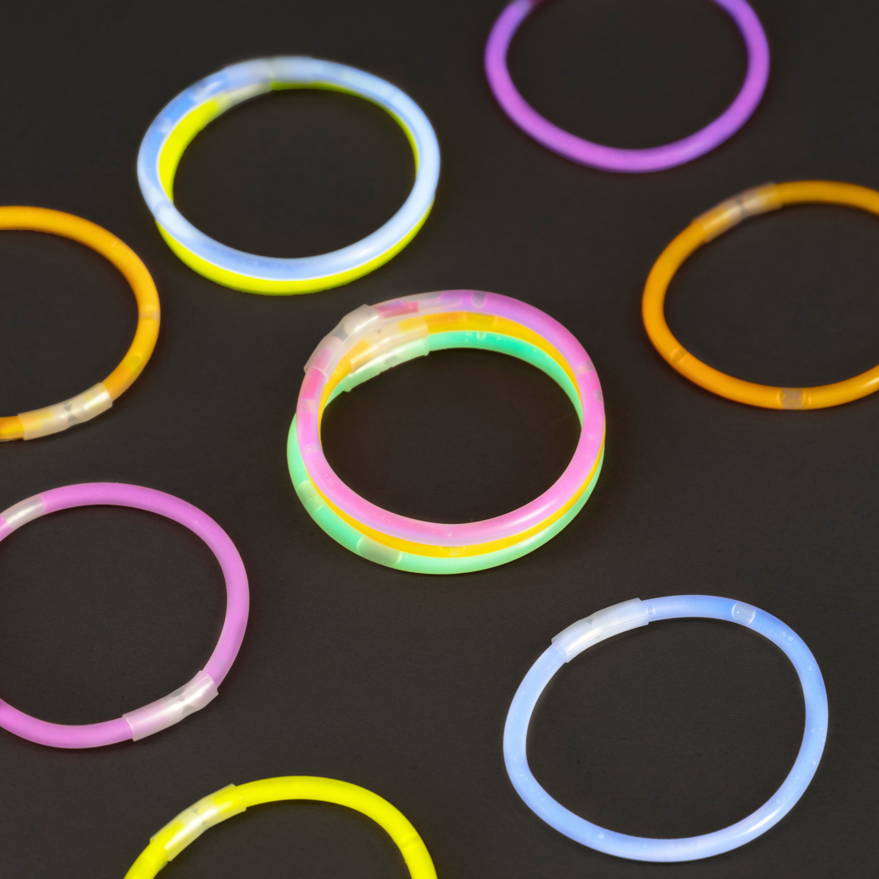 200 bracelets lumineux Glow Stick Pack Multicolore 200 bracelets lumineux Glow Stick Pack Multicolore