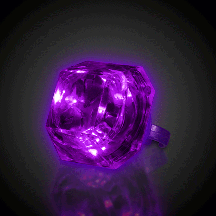 LED Light Up Flashing Purple Diamond Ring
