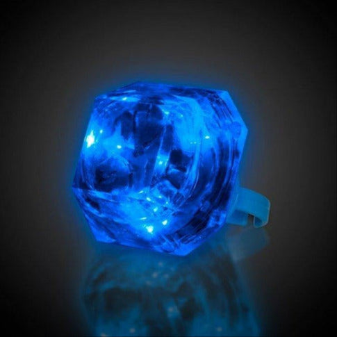 Light-Up Flashing Blue Supersized Diamond Ring