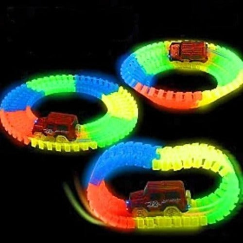 Glow In The Dark Rail Stunt Car Set