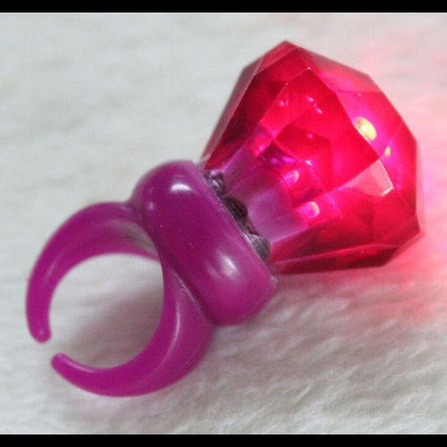 Light-Up Flashing Red Supersized Diamond Ring